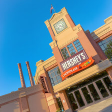 PA_Hershey Harrisburg_VHH_ChocolateWorldExt_BrandUSA